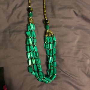 💥 2/$25 Beautiful beaded necklace